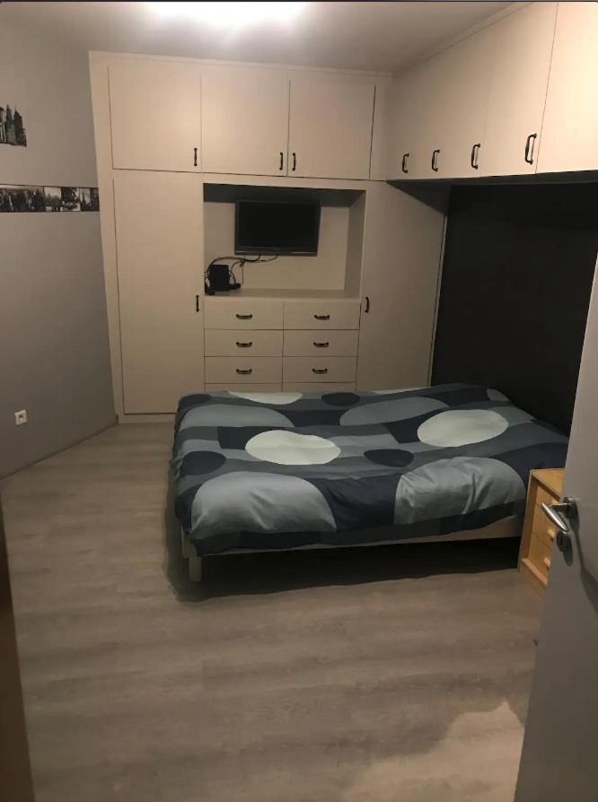 Logement Avec Piscine Brunstatt Екстериор снимка